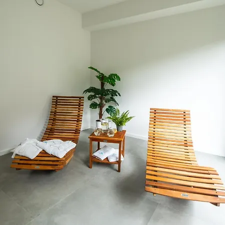 Appartamento Invest Centrum Park 14 *