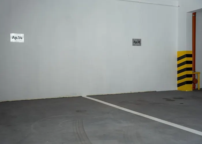 Invest Centrum Park 14 *