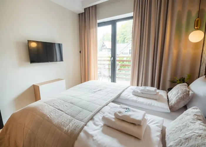 Invest Centrum Park 14 * Шклярска-Поремба