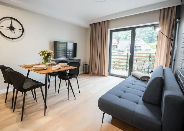 Invest Centrum Park 14 * Шклярска-Поремба